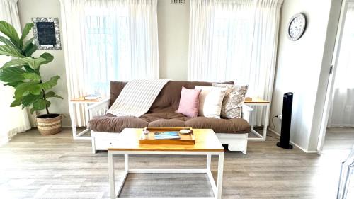 Hunter's Home House | Rexford Cottage