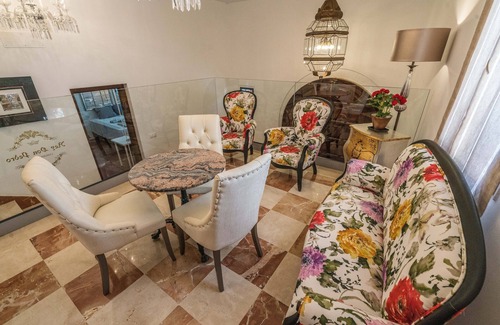 Santa Cruz Hotel | Rey Don Pedro Luxury Home