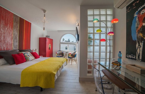 Santa Cruz Hotel | Rey Don Pedro Luxury Home