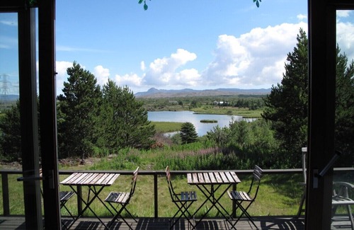 Kopavogur Cottage | REYKJAVIK CAPITAL- 'PARADISE, with HOT TUB,BIG' Garden,'NEW' for rental.!