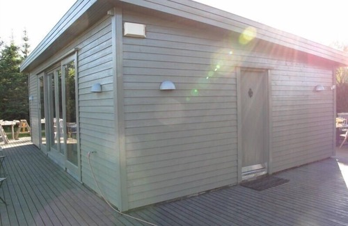 Kopavogur Cottage | REYKJAVIK CAPITAL- 'PARADISE, with HOT TUB,BIG' Garden,'NEW' for rental.!