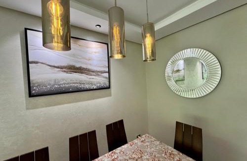 Pont Blondin Apartment | Rez-de-Jardin Rock Island
