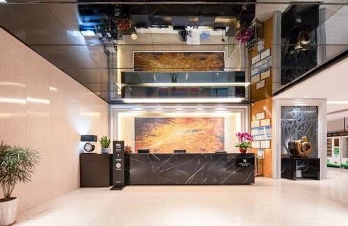 Zhuhai Gongbei Apartment | Rezen Regency Hotel
