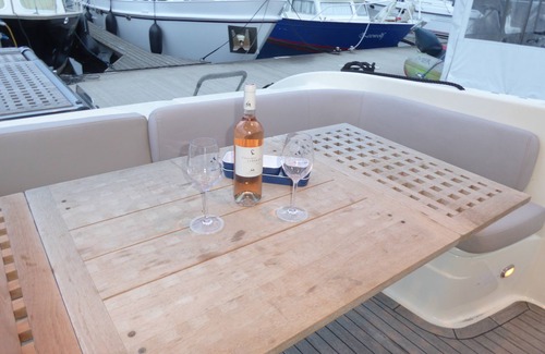 Kaßlerfeld Boat Rental | Rhein Yacht Lexa
