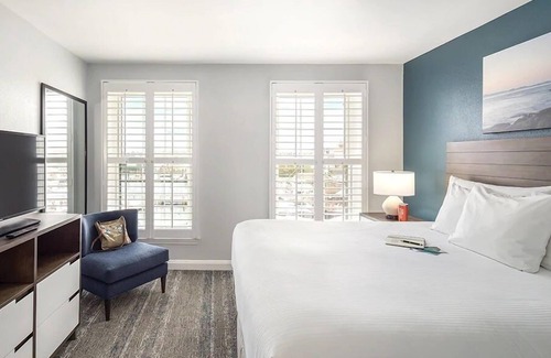 Yachting Village Resort | Rhode Island's Wyndham Newport Onshore-2 Bd. Dlx