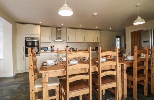 Pen-y-sarn House | Rhos Helyg
