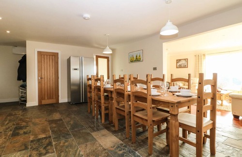 Pen-y-sarn Cottage | RHOS HELYG, pet friendly, luxury holiday cottage in Penysarn