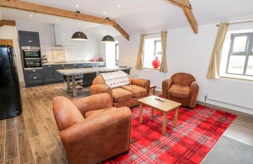 Brynrefail House | Rhydau Cottage