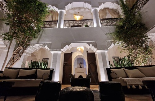 Bab Doukkala Hotel | Riad Dar El Mahja