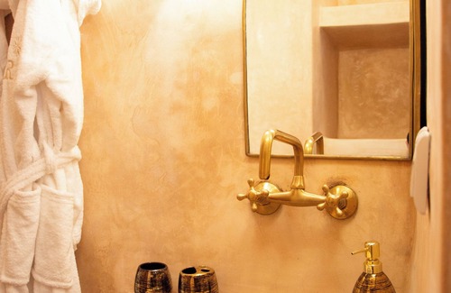 Bab Doukkala Hotel | Riad Dar El Mahja