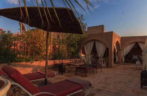 Zaouia Sidi Rhalem House | Riad in the heart of the medina: swimming pool, terrace and hammam for 23 people