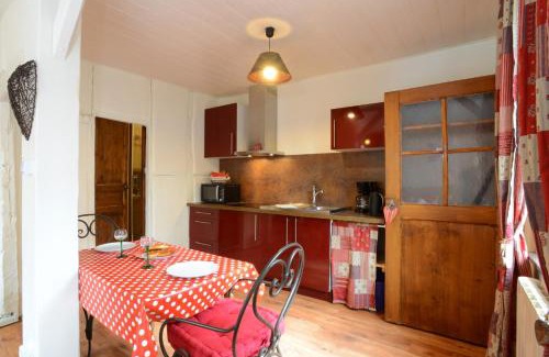 Ribeauville Apartment | RIBEAUVILLE city center - Gîte des Ménétriers, LE TOKAY -