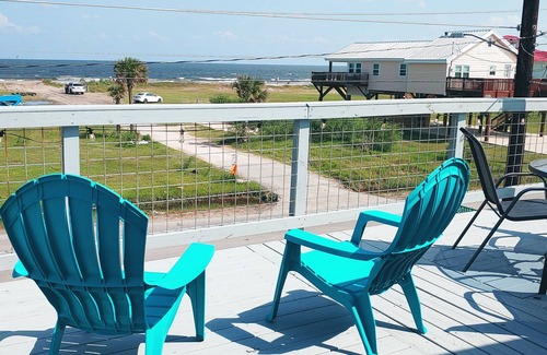 Grand Isle House | Rica Rico - Beach View Getaway