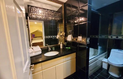 Richmond House | Richmond City Centre Large Bedroom Suite