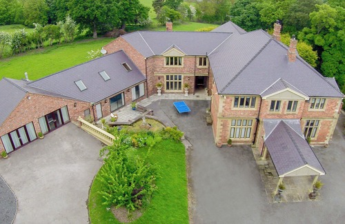 Saint Asaph Cottage | RICHMOND HALL, family friendly, luxury holiday cottage in St Asaph