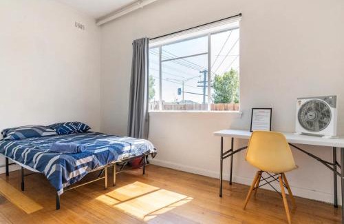 Richmond North House | Richmond Private Rooms - 151 Hoddle Homestay