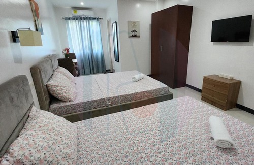 Davao Hotel | RiCres Hometel Double Bed R124