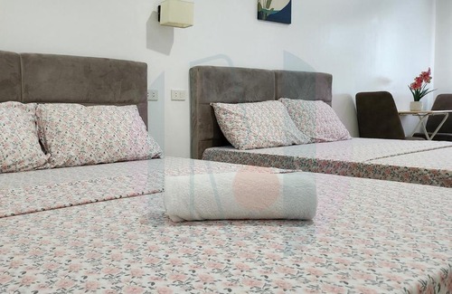 Davao Hotel | RiCres Hometel Double Bed R124