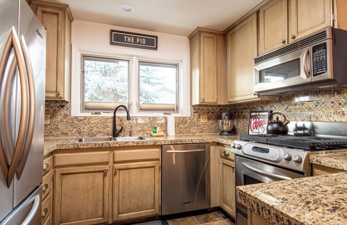 Elkhorn Village Condo | Ridge Condo 2639 - Pet Friendly and Elkhorn Golf, Tennis, Hot Tub