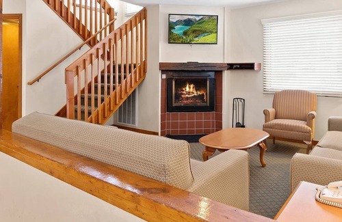 Shawnee On Delaware Resort | Ridge Top 2 Bedroom Villa at Club Wyndham Shawnee Village