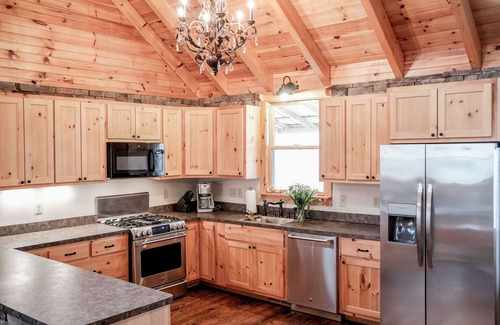 Dowelltown Cabin | Ridgeline Cabin at Center Hill Lake