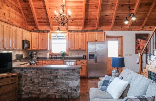 Dowelltown Cabin | Ridgeline Cabin at Center Hill Lake
