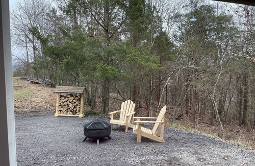 Lexington House | Ridgeview Cottage