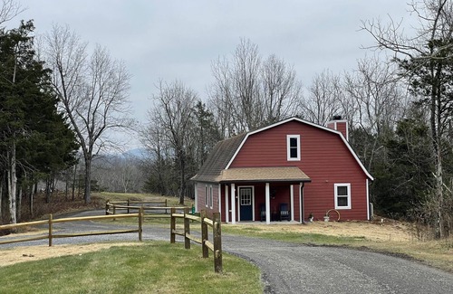 Lexington House | Ridgeview Cottage