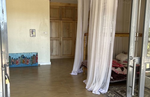 Entebbe Bed & Breakfast | Ridgeway Victoria