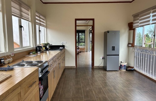 Entebbe Bed & Breakfast | Ridgeway Victoria