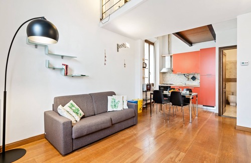 Careggi Rifredi Apartment | Rifredi & Dalmazia Modern Loft