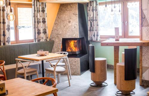 Molveno Cabin | Rifugio La Montanara