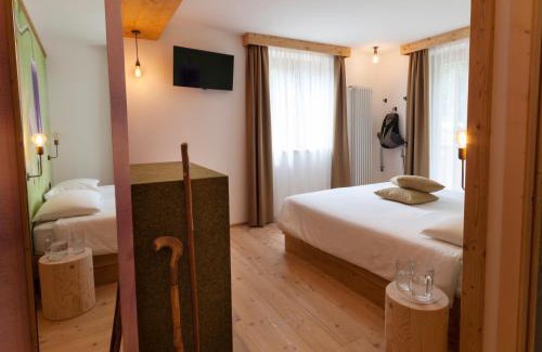 Molveno Cabin | Rifugio La Montanara