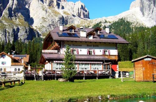 Canazei Hotel | Rifugio Monti Pallidi