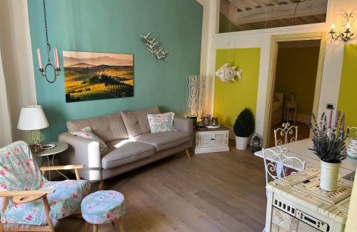 Castagneto Carducci Apartment | Rifugio Romantico