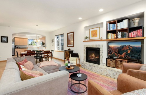 Rigden Farm House | Rigden Retreat Garage, Dog Friendly, Near Trails
