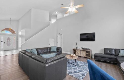Lake Davenport Estates House | Riggs Beautiful 5BR Pool Home Close to Theme Parks