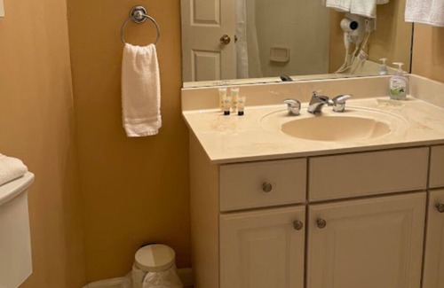 Port Saint Lucie Apartment | Right Direction Rentals Studio 8271