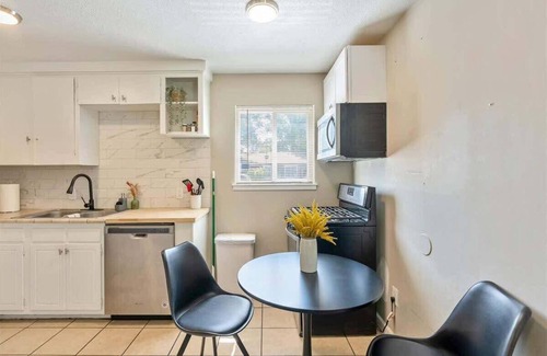 South Salt Lake House | Right off i15, Nibley Golf Course, Fits Park