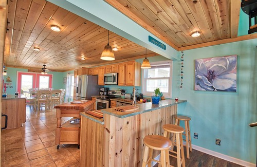 Ocean City Beach House | RIGHT ON THE BEACH - special rates spring Larry's Lazy Susan HC Elevator PETS
