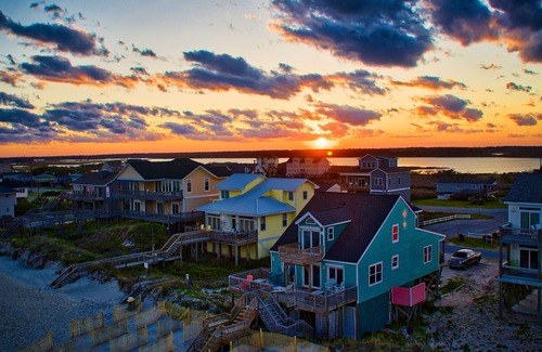 Ocean City Beach House | RIGHT ON THE BEACH - special rates spring Larry's Lazy Susan HC Elevator PETS