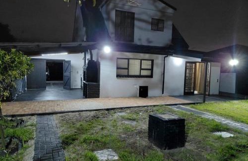 Lansdowne Apartment | Rihla Residences - Civic Road