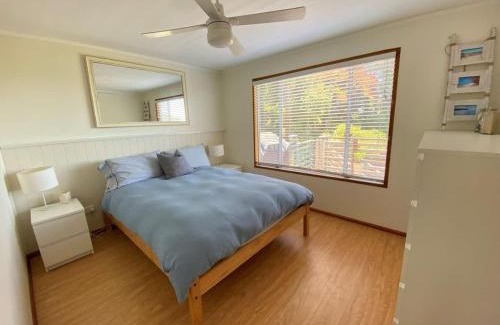 Mollymook House | Rileys Retreat - coastal home close to beach