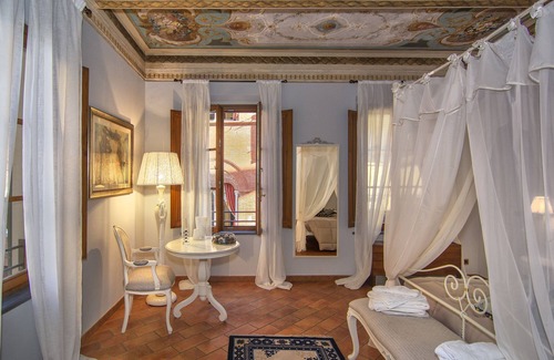 Pisa City Centre Bed & Breakfast | Rinascimento Bed & Breakfast