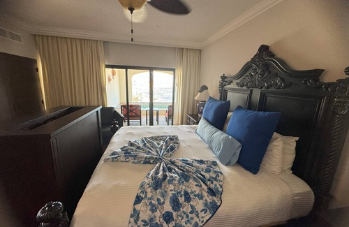 Los Cabos Resort | Ring In the New Year in Cabo ! 4 Bedroom Penthouse at Vista Encantada.