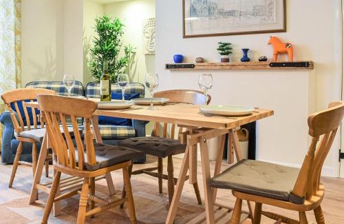 South Molton House | Ring Of Bells