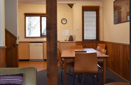 Dinner Plain House | Ringer- High Country Apartment
