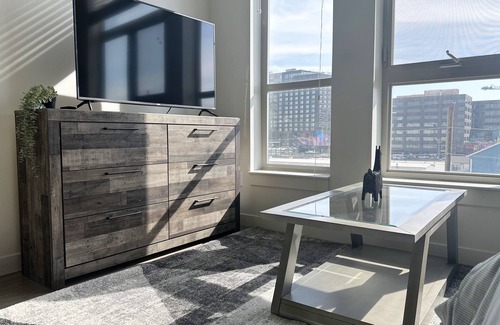 Cole Apartment | RiNo's Vibrant Studio Getawayn