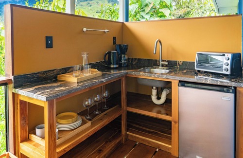 Canaan Cabin | Rio Chirripo