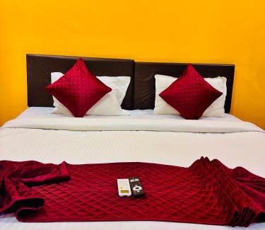 Malad West Bed & Breakfast | Rio House Service apartment Malad